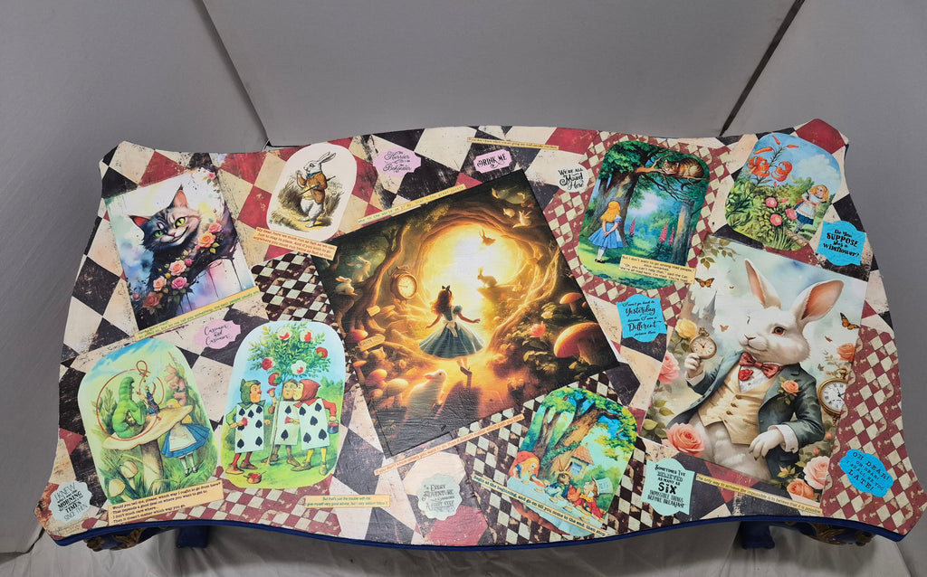 Alice in Wonderland Table – Original Quotes & Illustrations