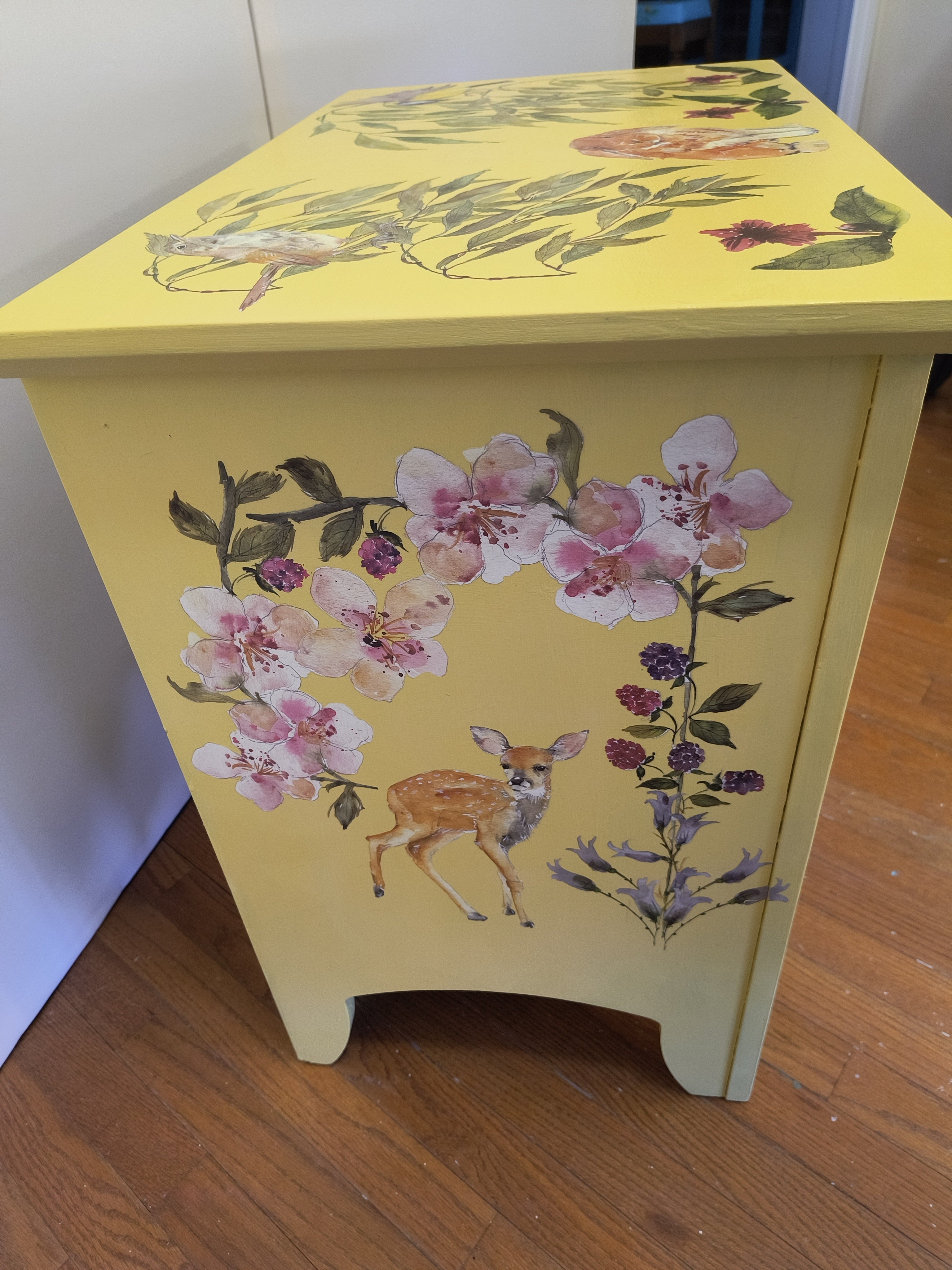 Children's Green & Yellow Dresser – Animal & Floral Motifs