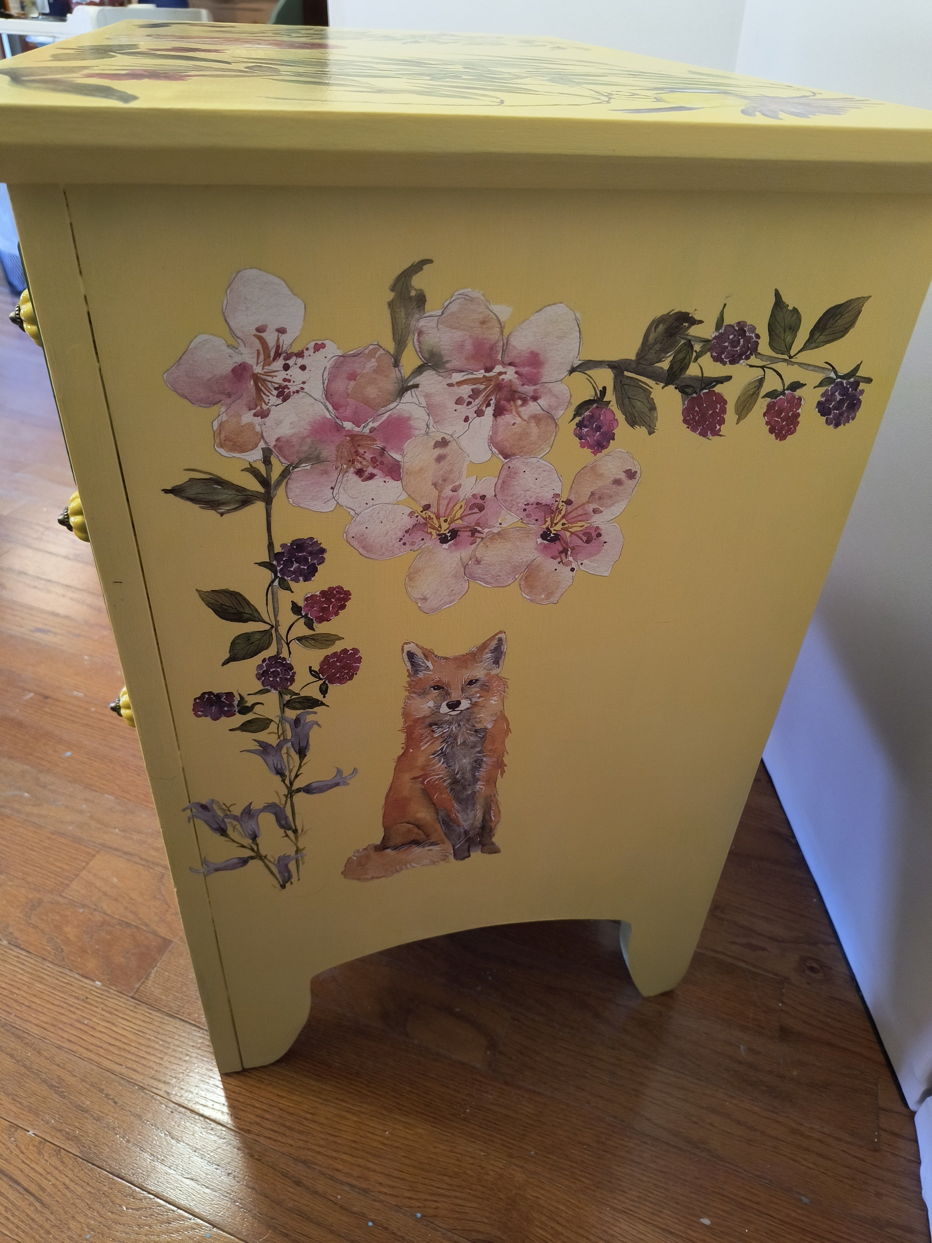 Children's Green & Yellow Dresser – Animal & Floral Motifs