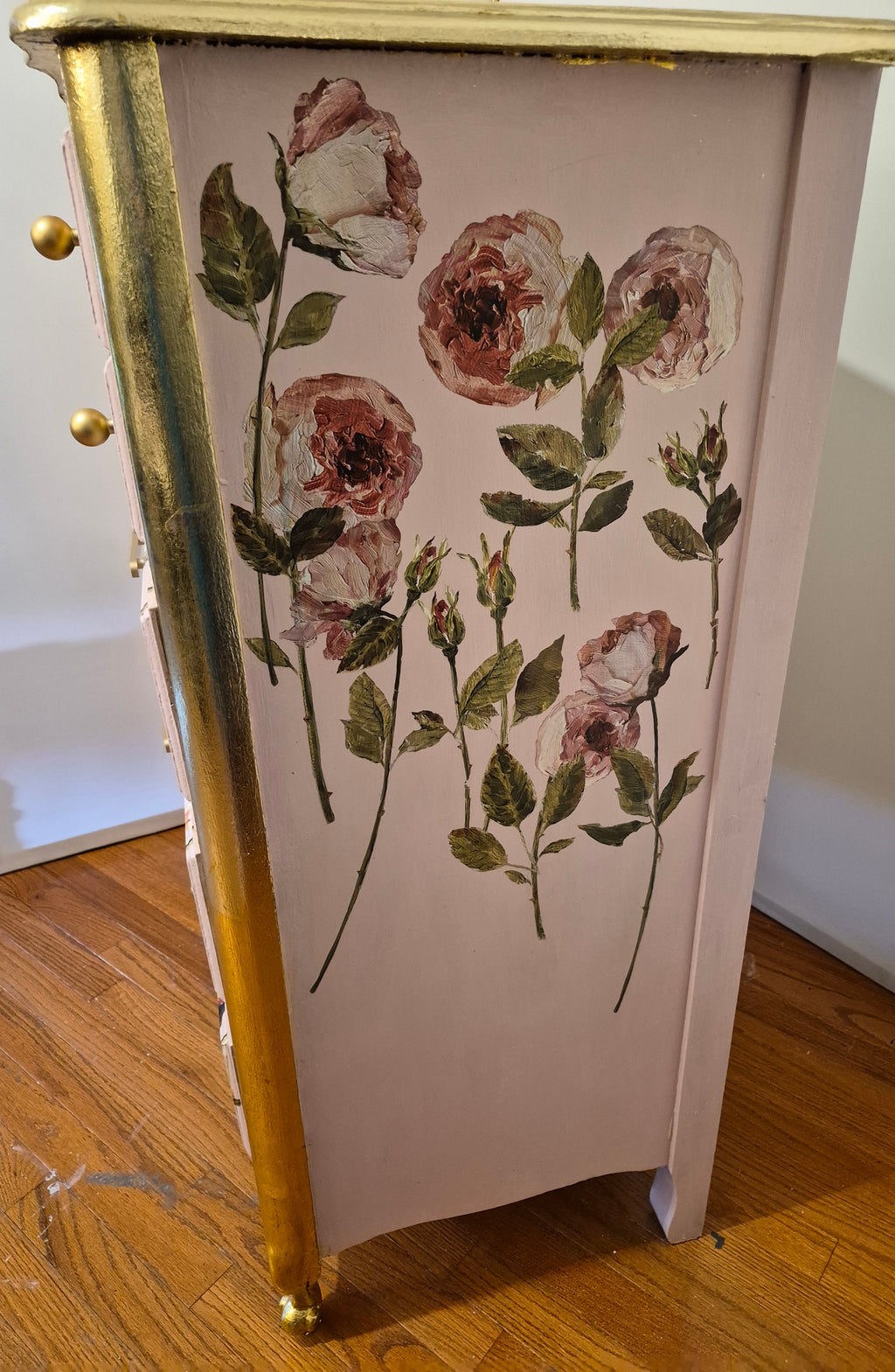Bougie Pink Dresser
