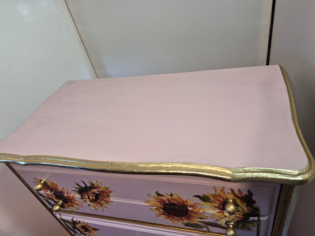 Bougie Pink Dresser