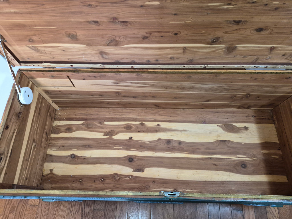 Hand-Painted Cedar-Lined Trunk – Winter Pine & Snow Motifs